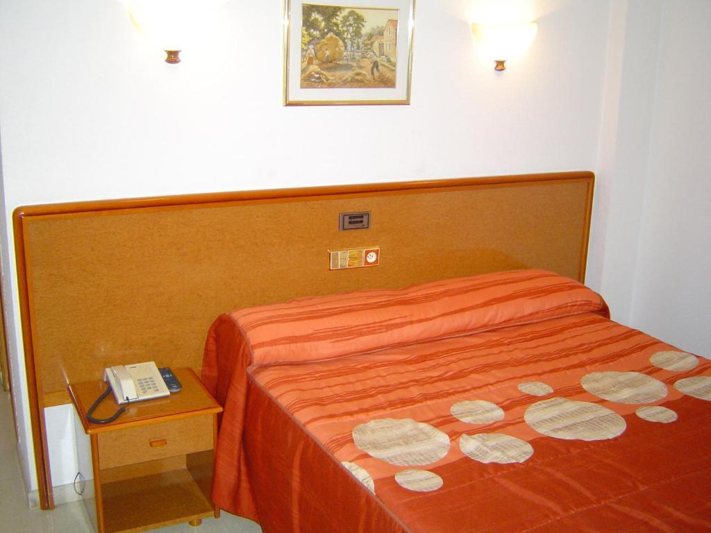 Hotel Lazaro Calamocha Chambre photo