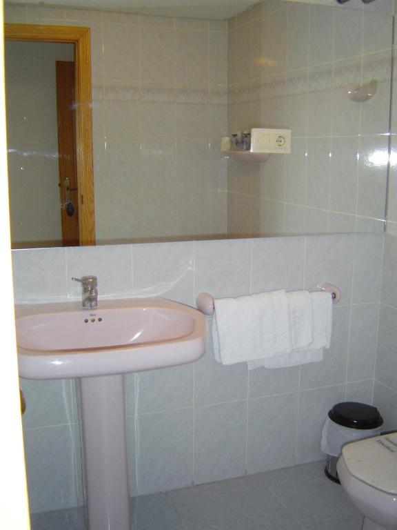 Hotel Lazaro Calamocha Chambre photo